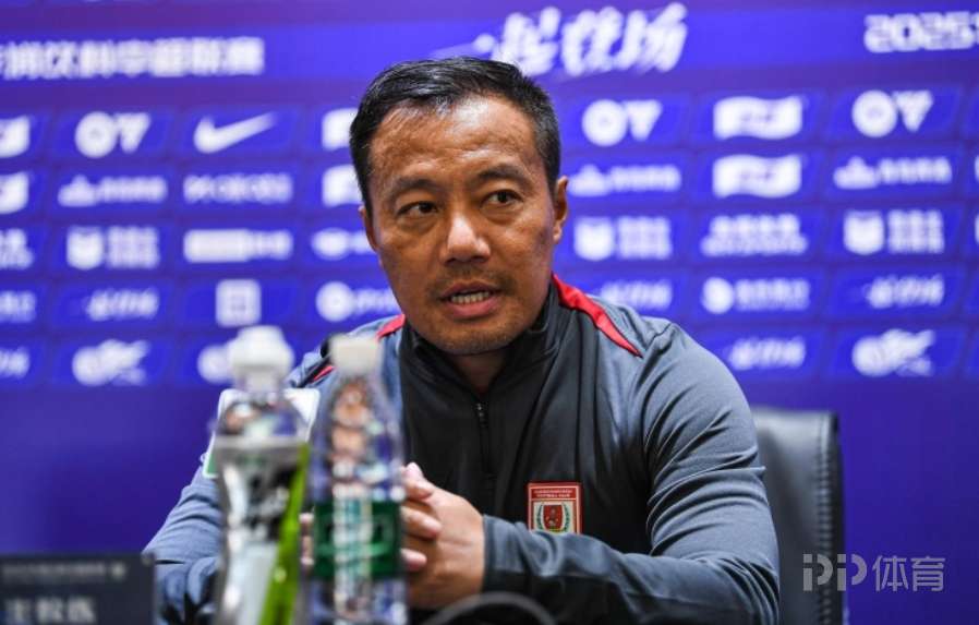 国内媒体:阎峰将出任亚泰主帅 球队争取第一批完成准入