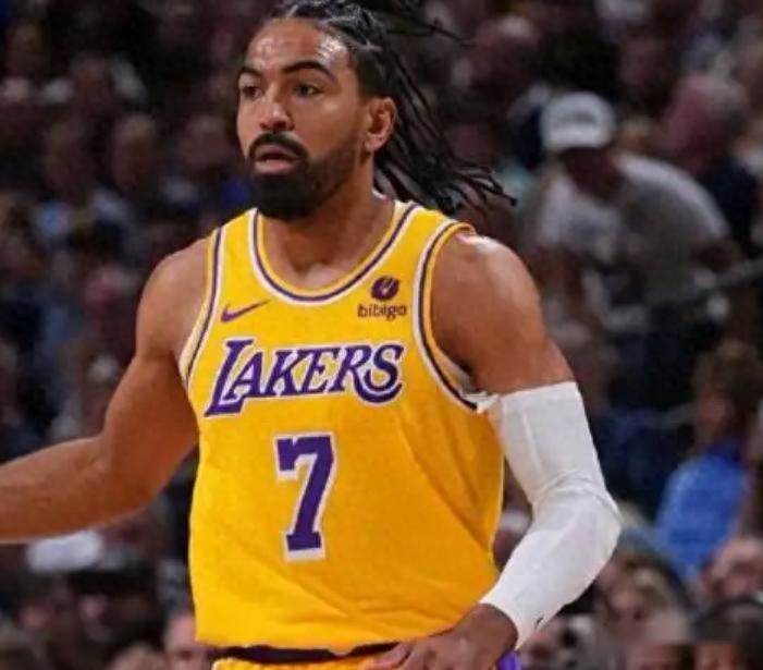 文森特八村垒真是数据怪!得分完美,防守却是漏洞,毫无作用!