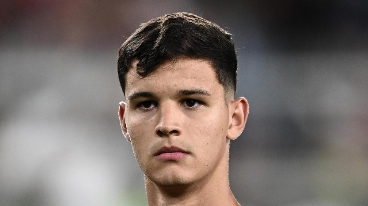 斯基拉：比萨想租借国米的卡尔博尼和罗马的皮西利