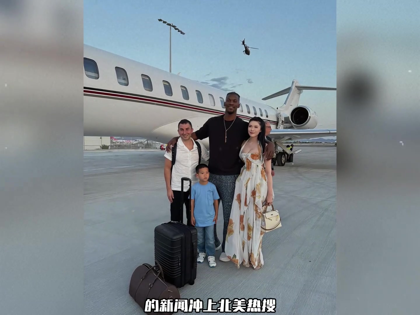 又幸福了跟巴特勒同游的美女牌手据说她一场直播20万刀了