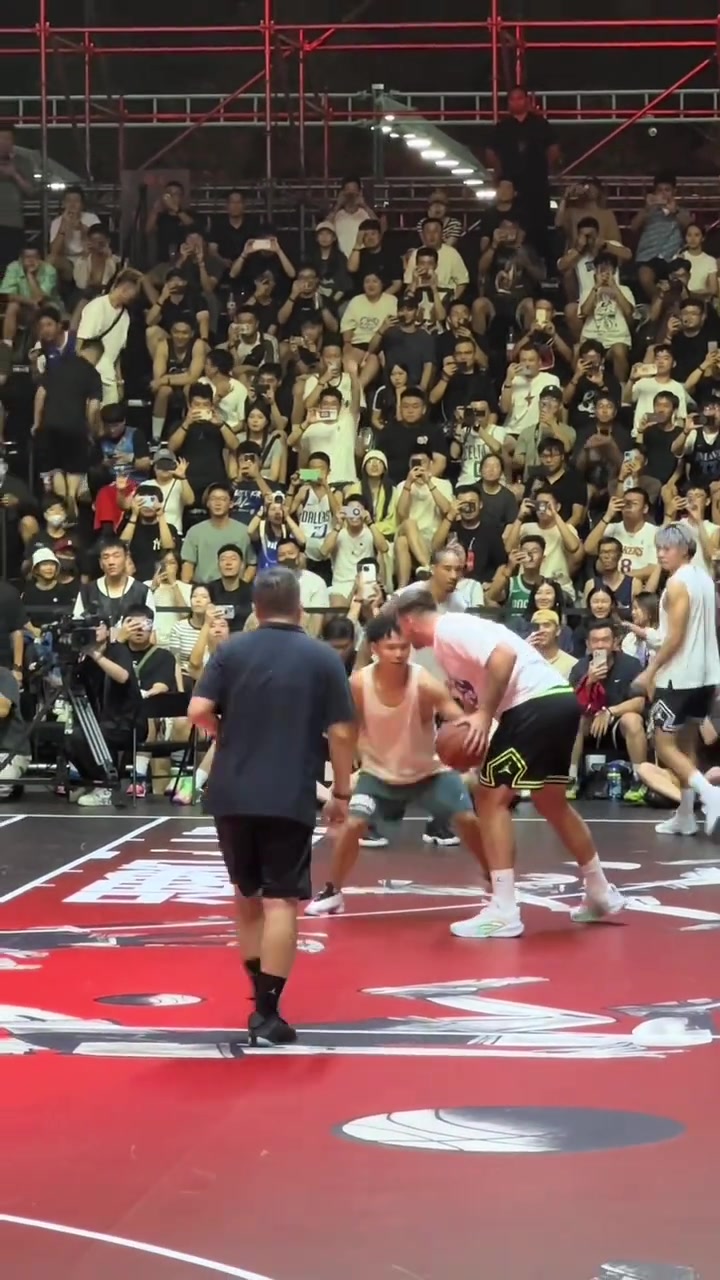 东契奇中国行 一点也不卖力啊