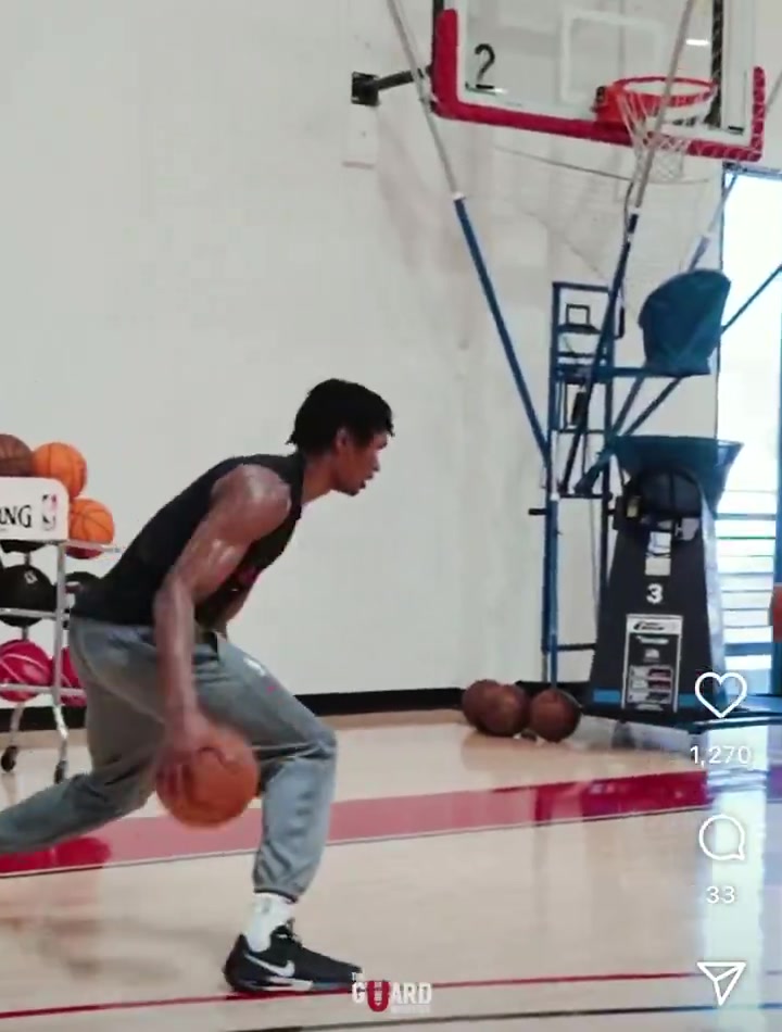 阿门休赛期苦练运球技术下赛季要转型控卫