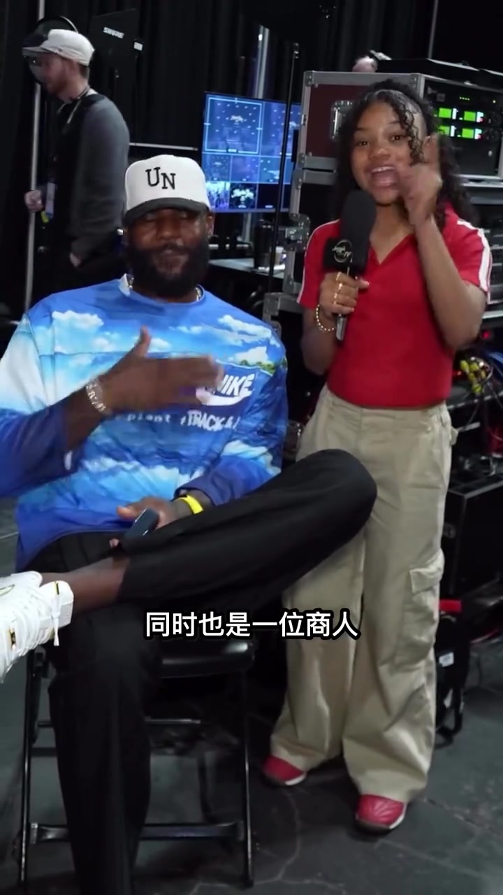 詹姆斯谈在年轻时进入NBA 后所面临的挑战和适应过程