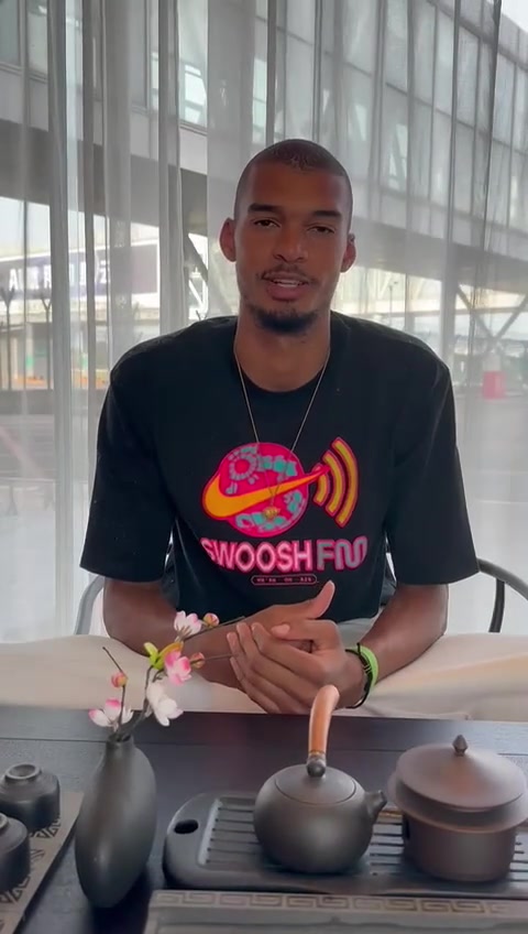 文班亚马向中国道别谢谢中国一次伟大而难得的遇见