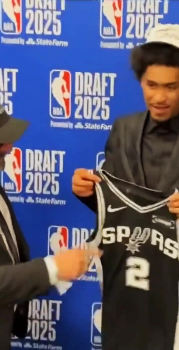 退役没戏了吗马刺榜眼哈珀将穿2号球衣 上一任主人是小卡