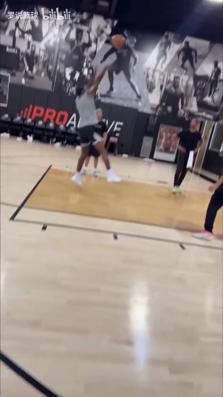 杰伦-格林最新训练视频苦练中距离新赛季他能在太阳爆发吗