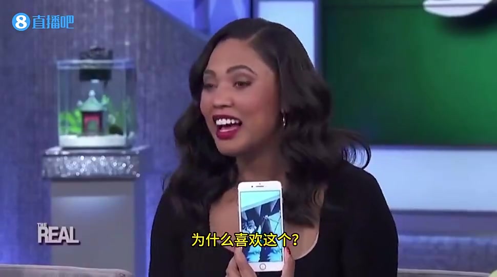 真的敢说库里妻子阿耶莎之前曾在节目里透露他很喜欢我的脚