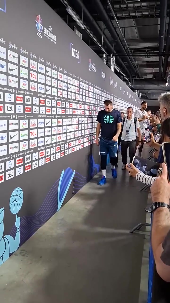 东契奇39分10篮板7助攻尽力了没能帮助国家队更进一步...