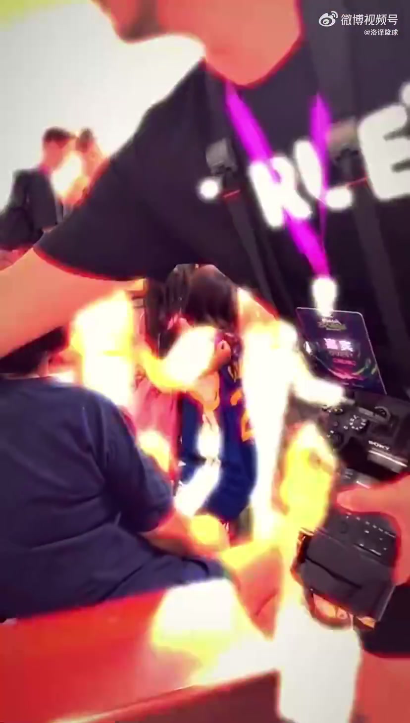 好家伙没想到追梦的女粉丝也这么多啊