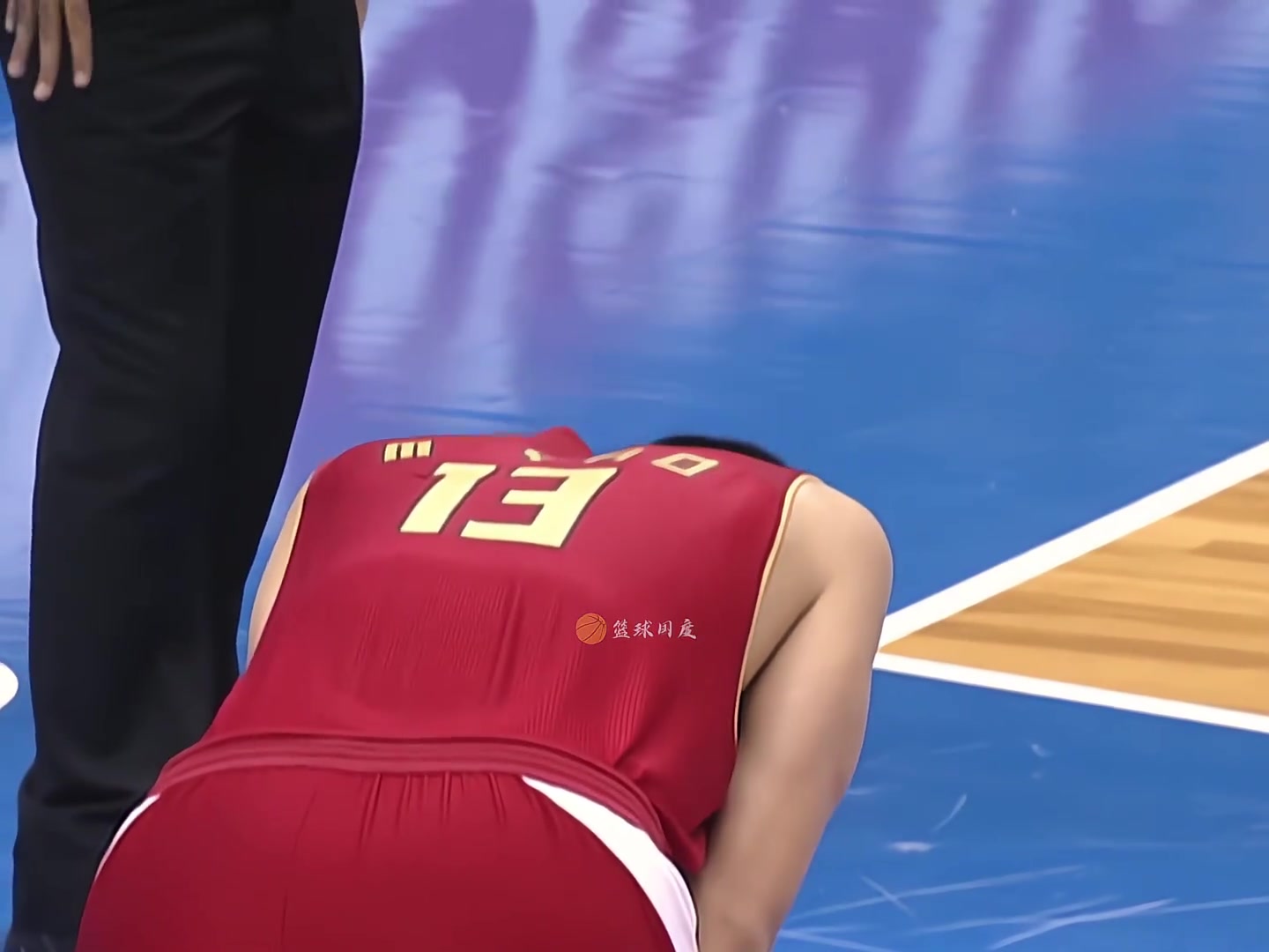 巅峰姚明太强了一人打爆梦之队内线牵扯让CBA队友轻松得分