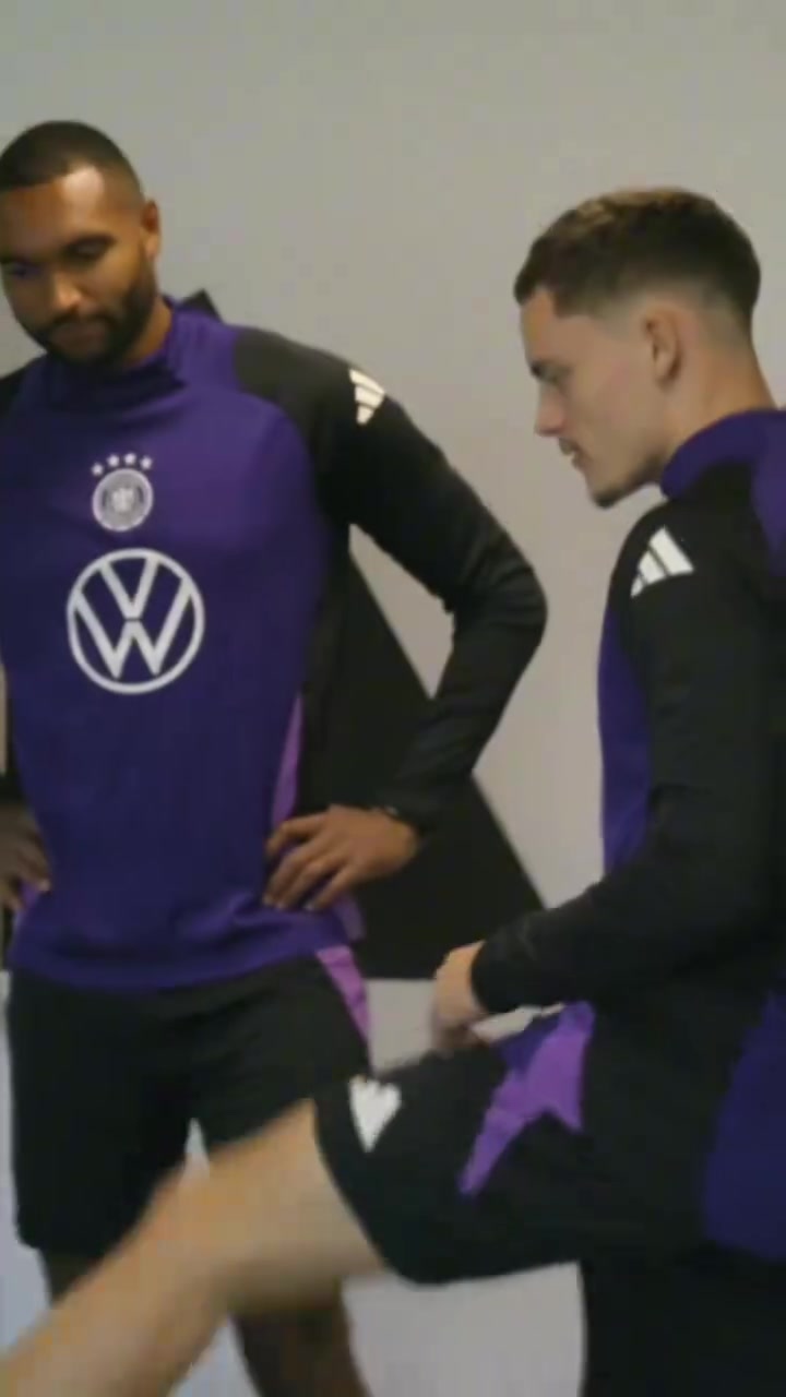 维尔茨很开心啊德国队备战世预赛的训练