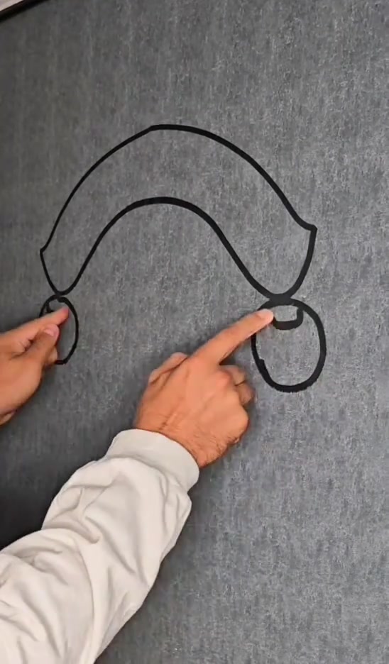 快来学习40秒教你如何徒手绘制曼联队徽