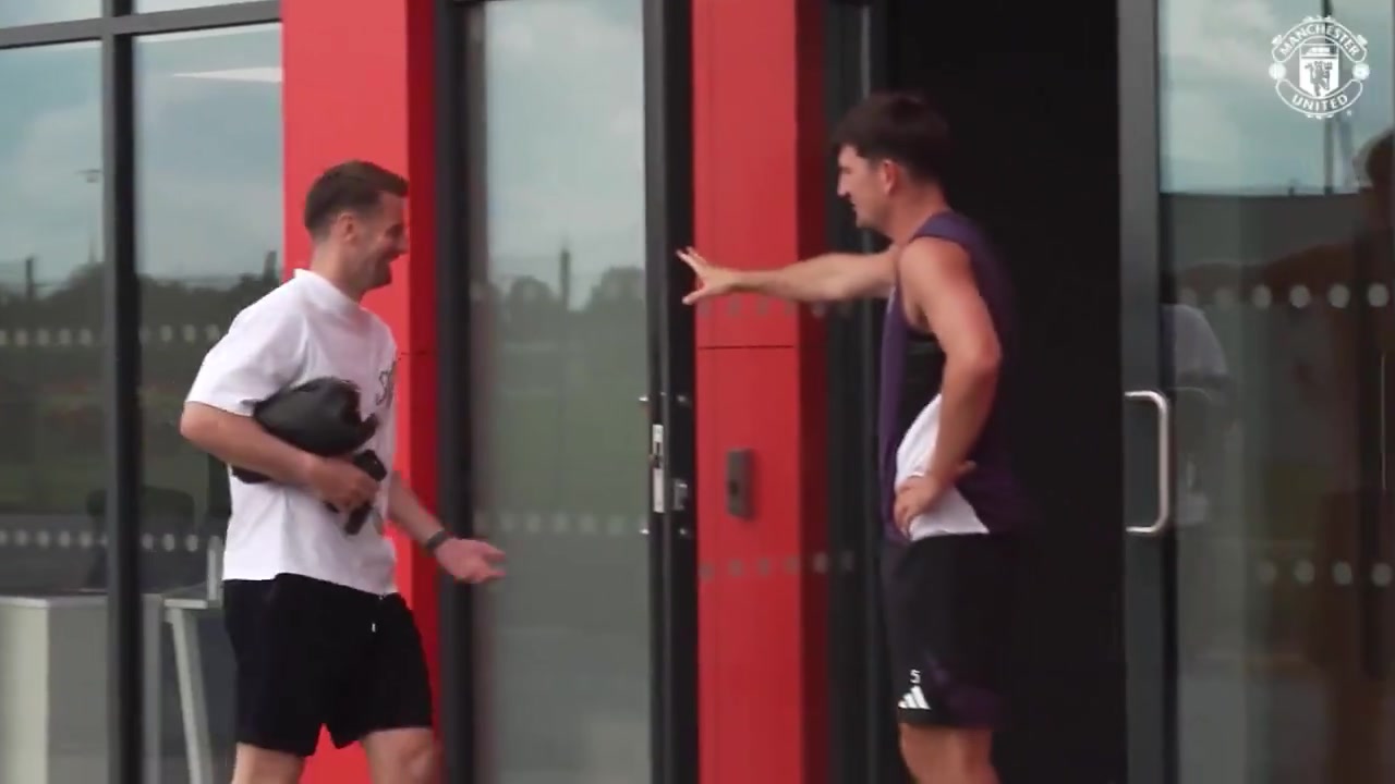 牌面拉满胖虎亲自为库尼亚开门利马回归奥纳纳松弛感拉满