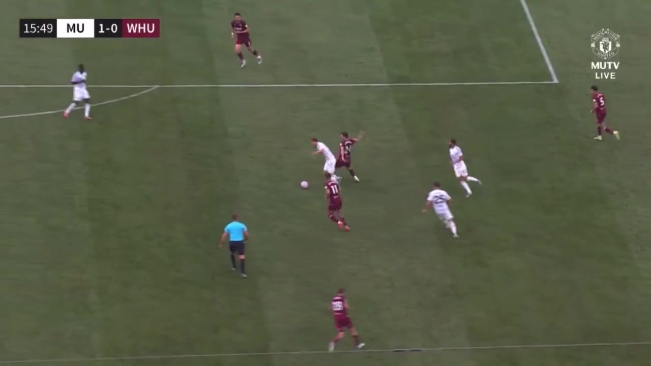 曼联球迷这就是我们新赛季的前锋️