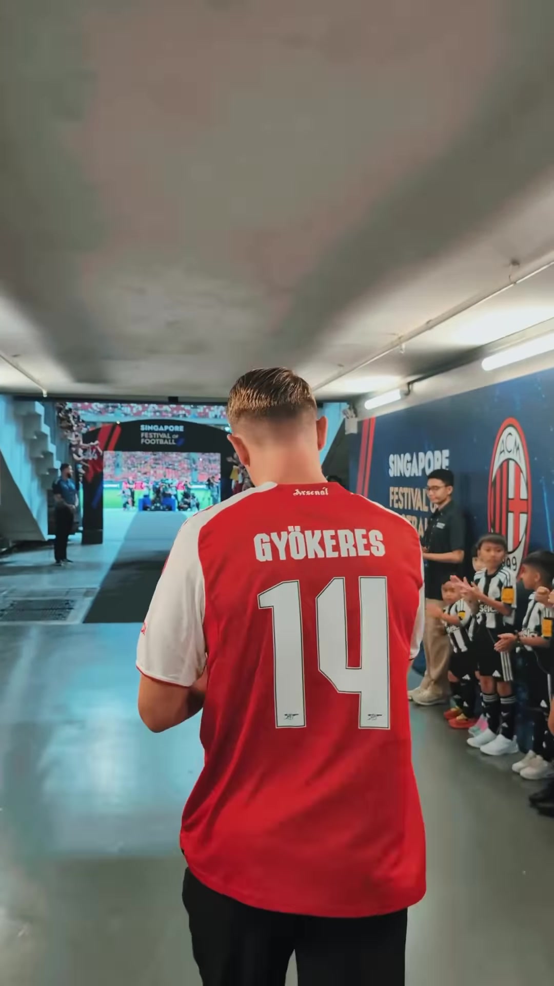 等待多年的前锋阿森纳官方晒约克雷斯亮相受到超热烈欢迎