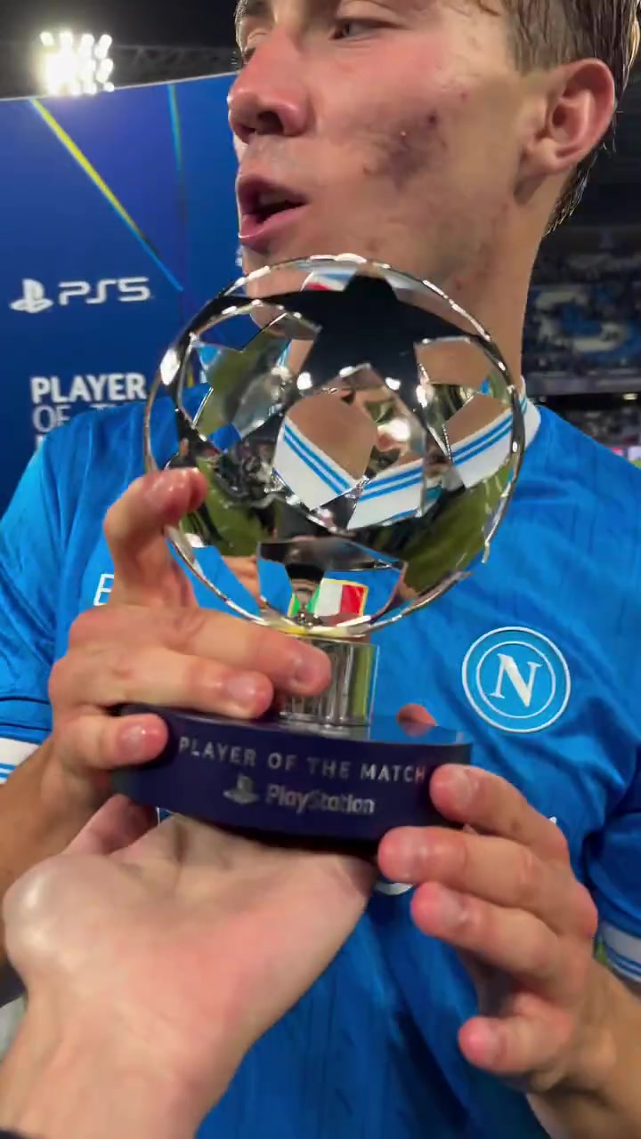 下一个是谁安东尼霍伊伦拉师傅离开曼联好像都变好了