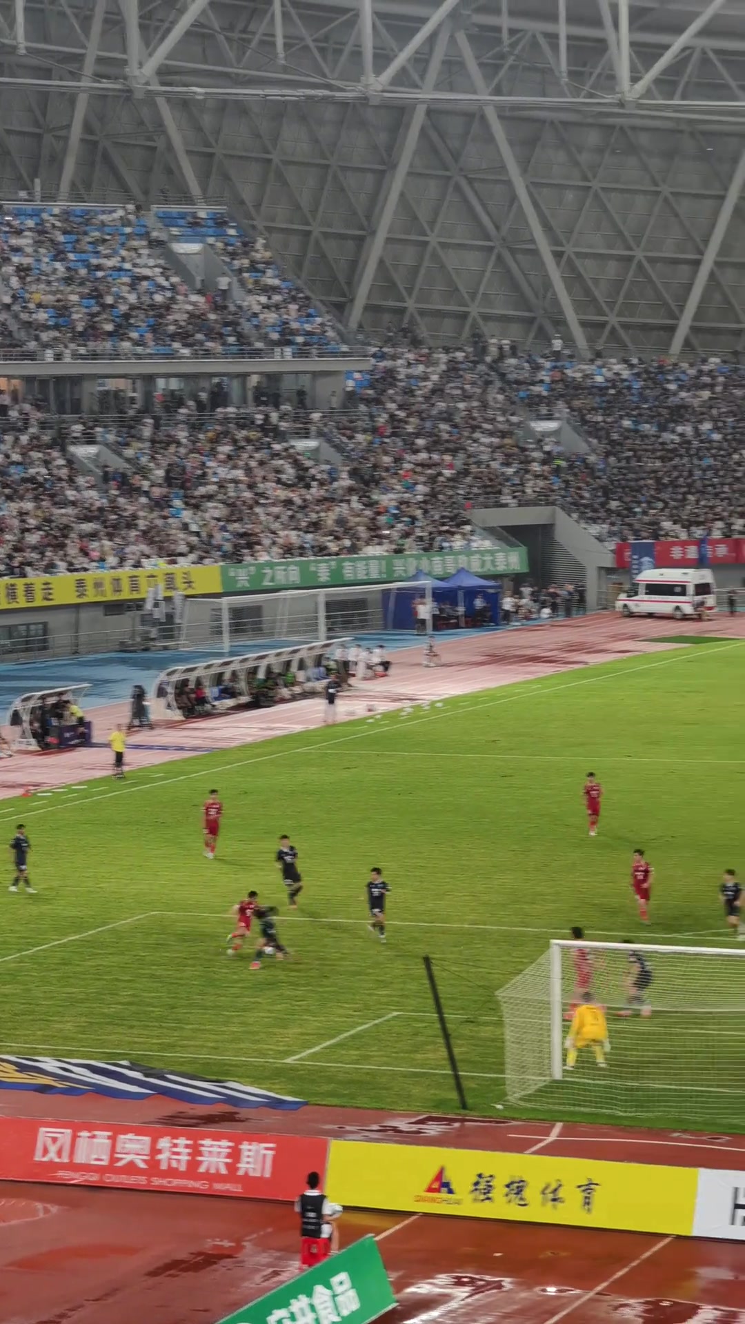 现场实拍苏超1v6破门网友国足球员可以进这种球吗