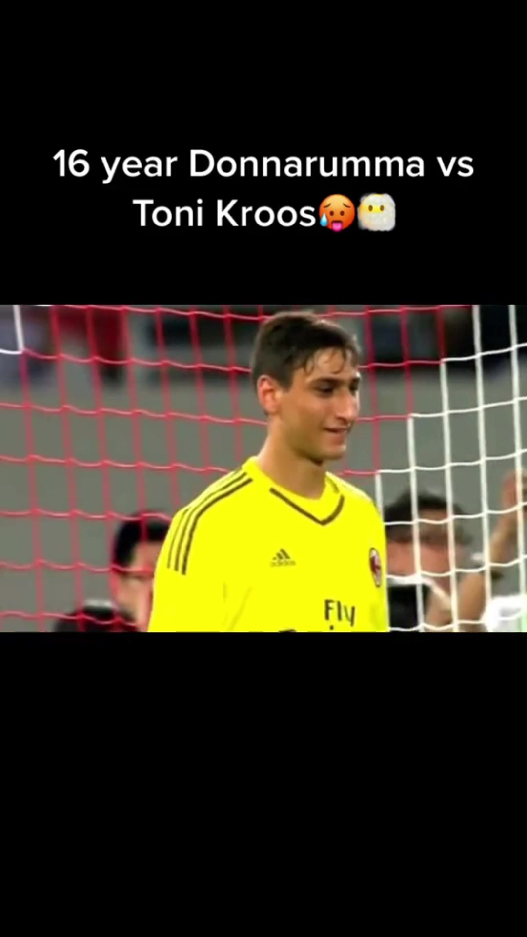 出道10年2015年16岁的多纳鲁马与米兰签订合同