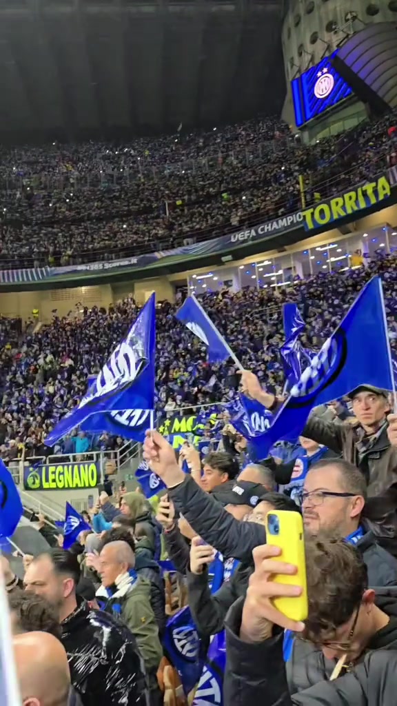 当欧冠主题曲在梅阿查球场响起那种震撼不言而喻