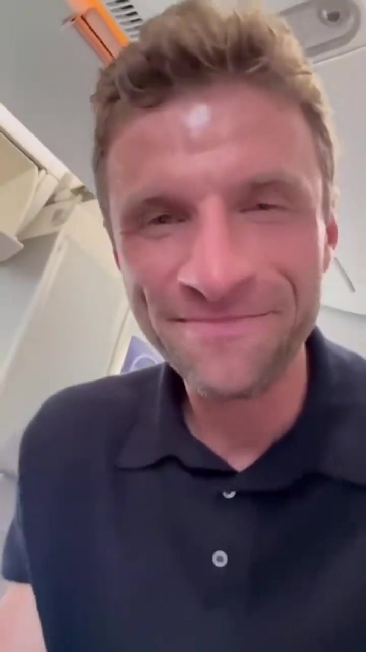 启程前往温哥华穆勒十五年来第一次没有诺伊尔的飞行