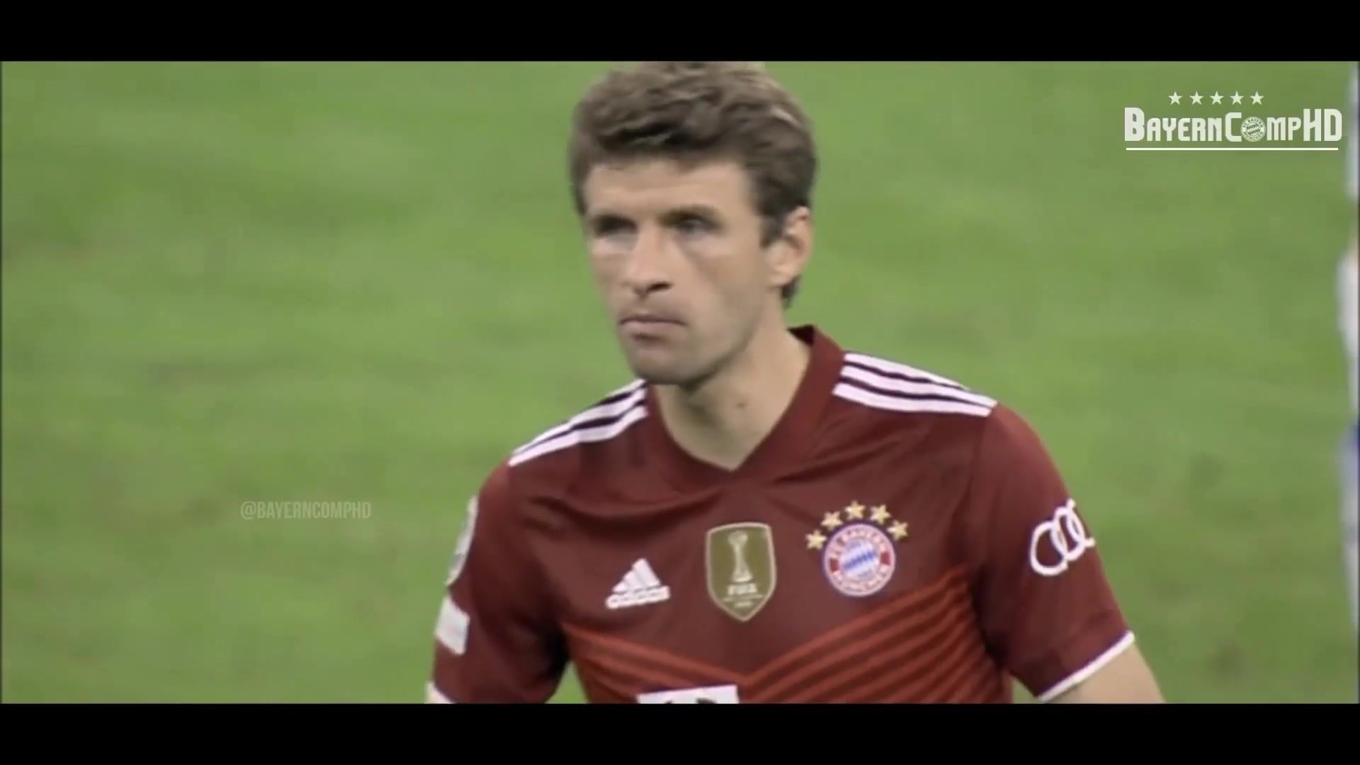 简直就是艺术穆勒一直在用穆勒的方式踢球独一档的球场感觉