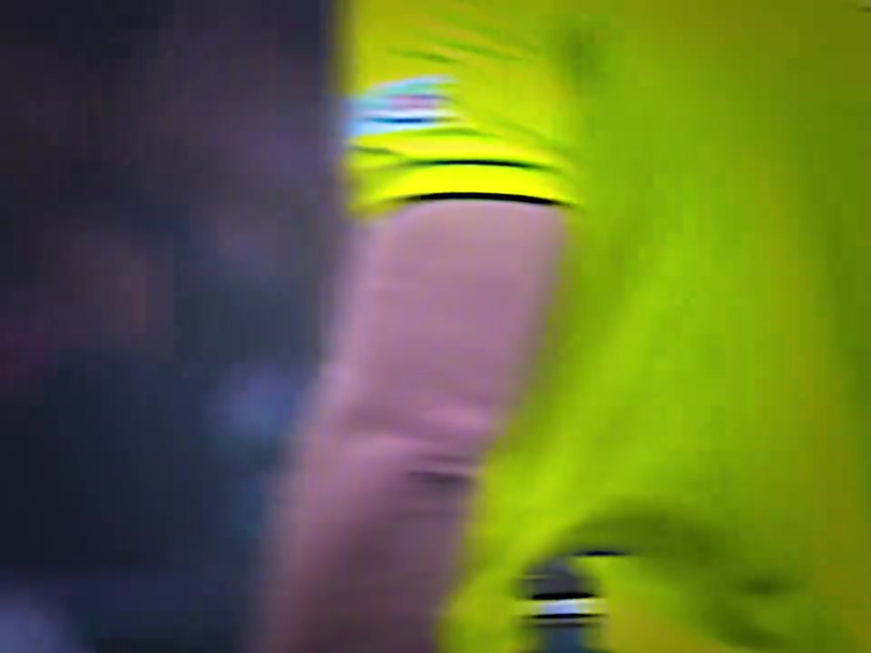 网友他非常努力的想要到达山顶可每次快要登顶时现实却给他..