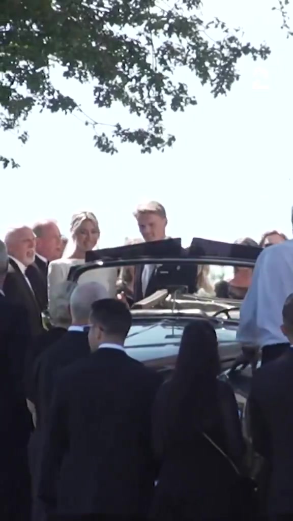 阿森纳队长结婚啦厄德高的老婆金发碧眼真漂亮呀