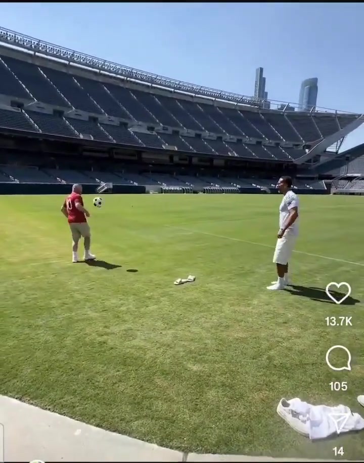 鲁尼费迪南德跟队曼联在芝加哥玩了一把