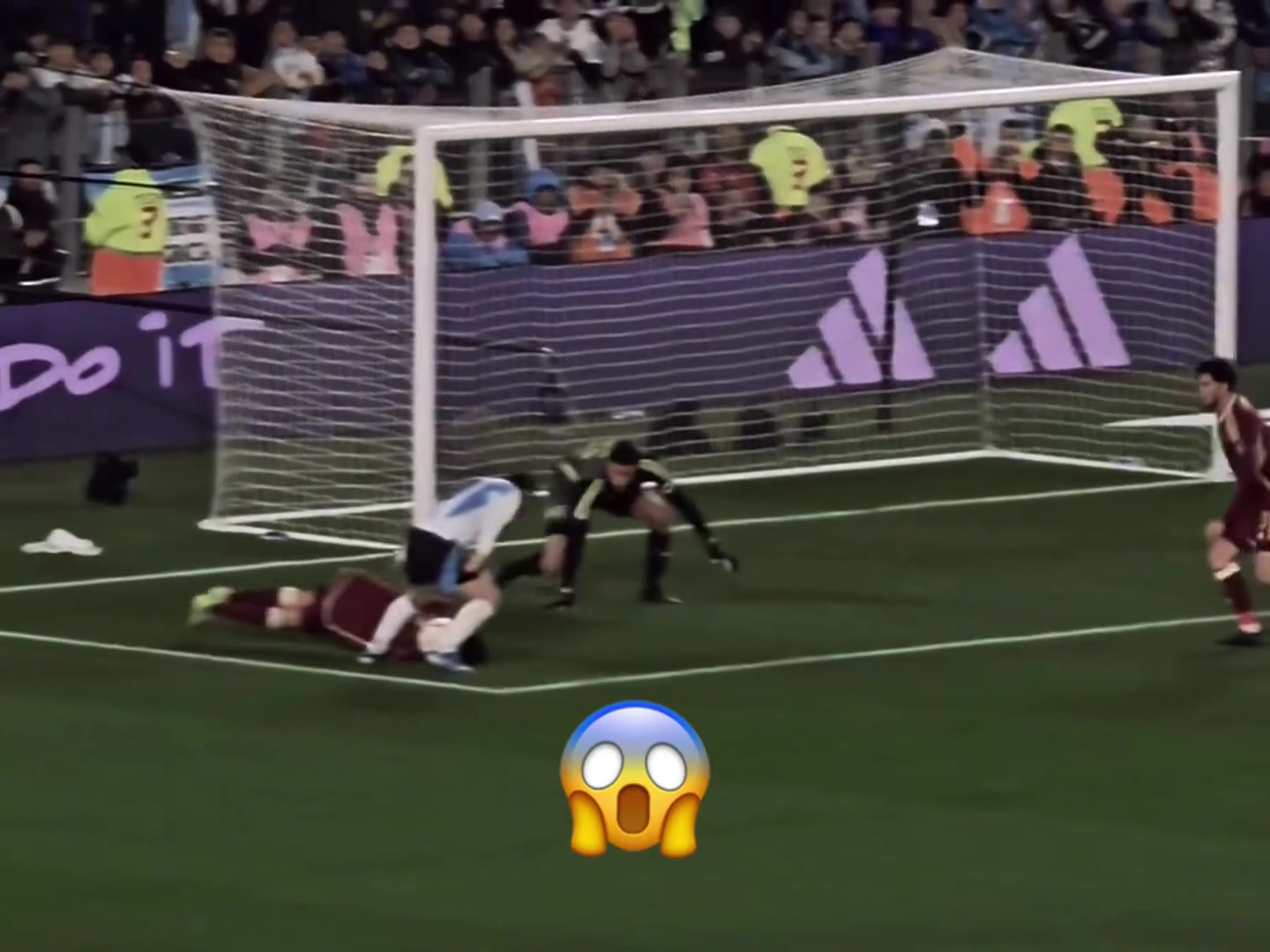 只有慢放镜头下才能看到梅西极致的脚下技术有多强