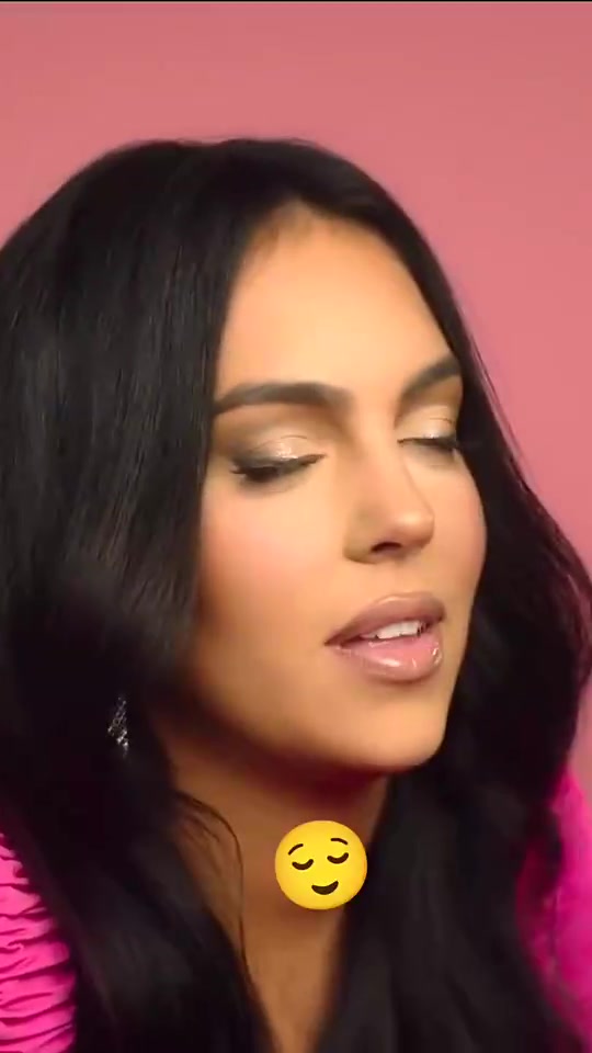 乔治娜在节目上笑谈我的内裤太紧了