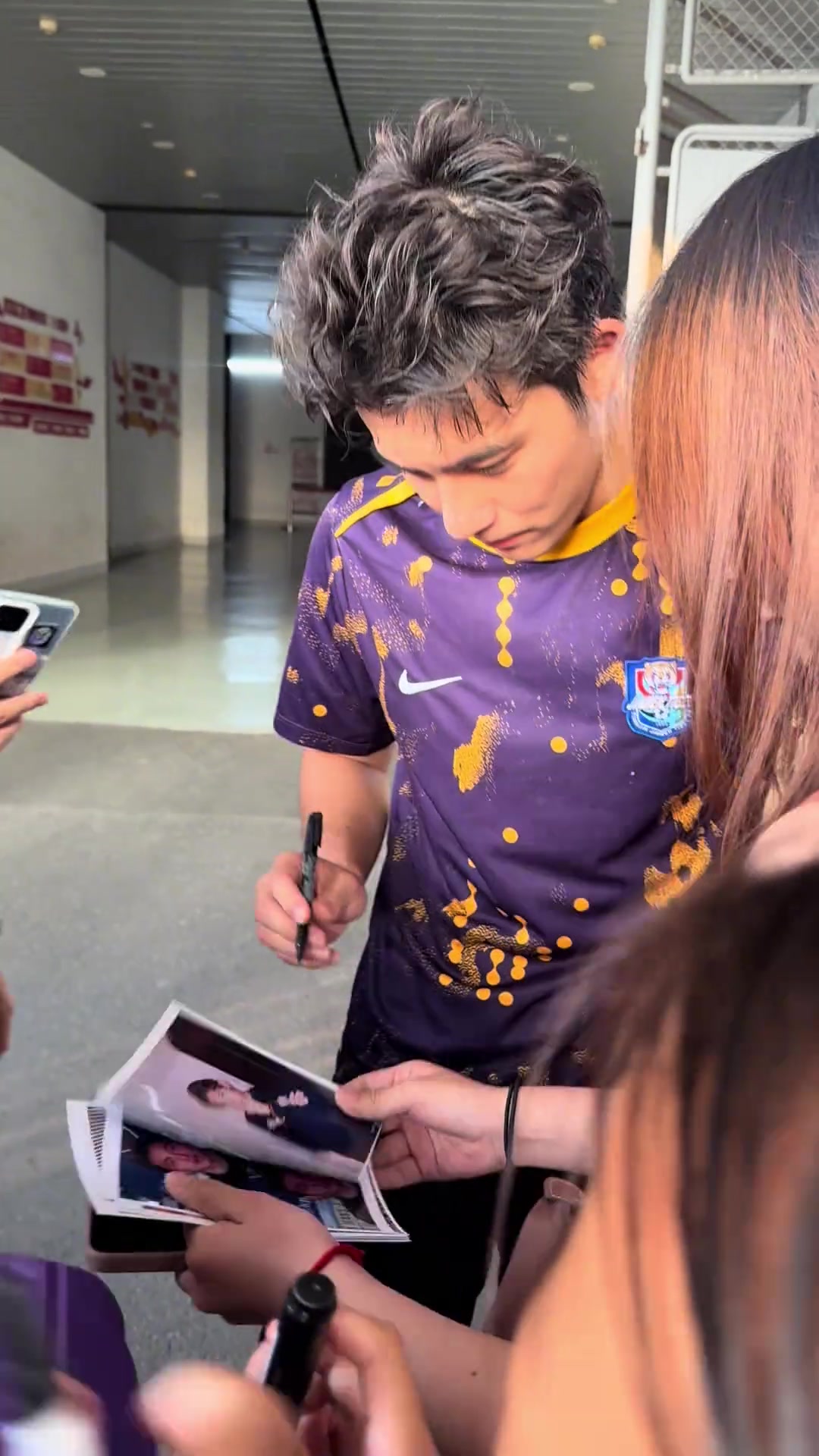 太帅了网友近距离怼拍李明之子李嗣镕仍全程无死角