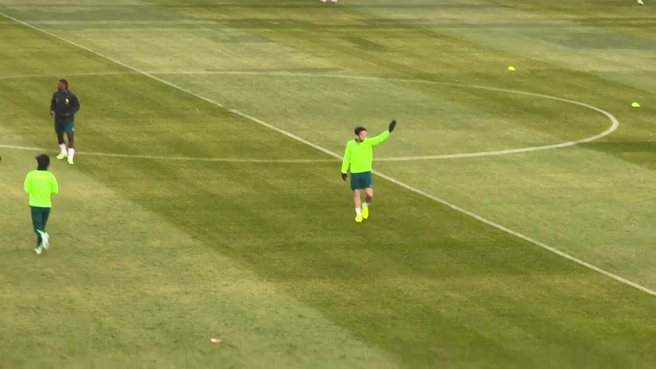 用进球送亚泰实拍亚泰旧将塞鸟赛前还曾接受长春球迷掌声致意