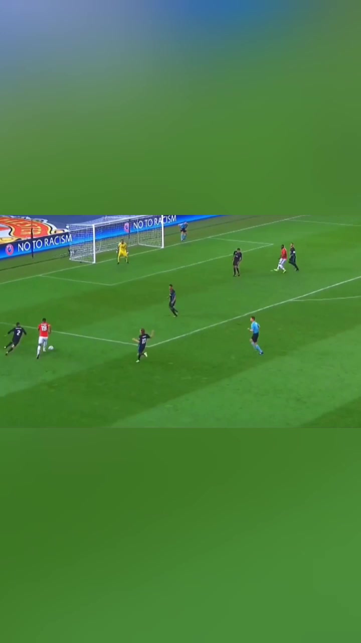 曾经足坛有一句话我没见过19岁的罗纳尔多 但见过19岁的拉什福德