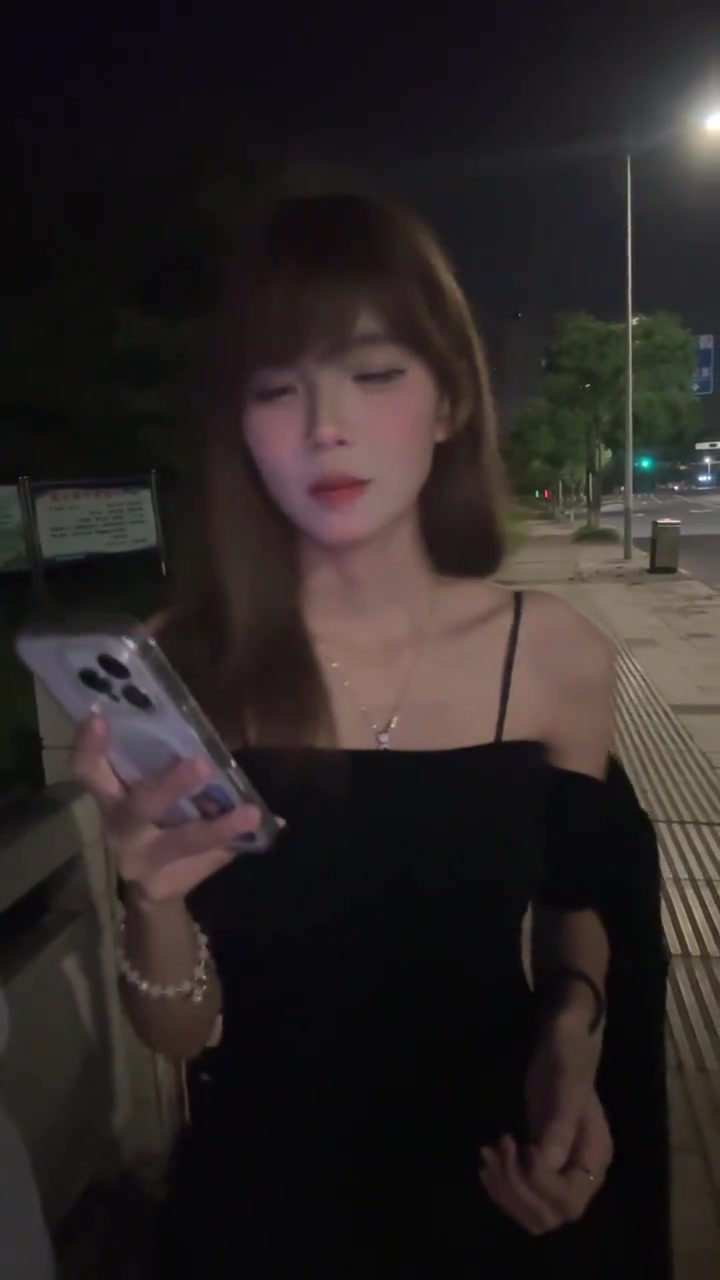 高中女足素颜都这么好看了到了大学化点淡妆更会是绝杀