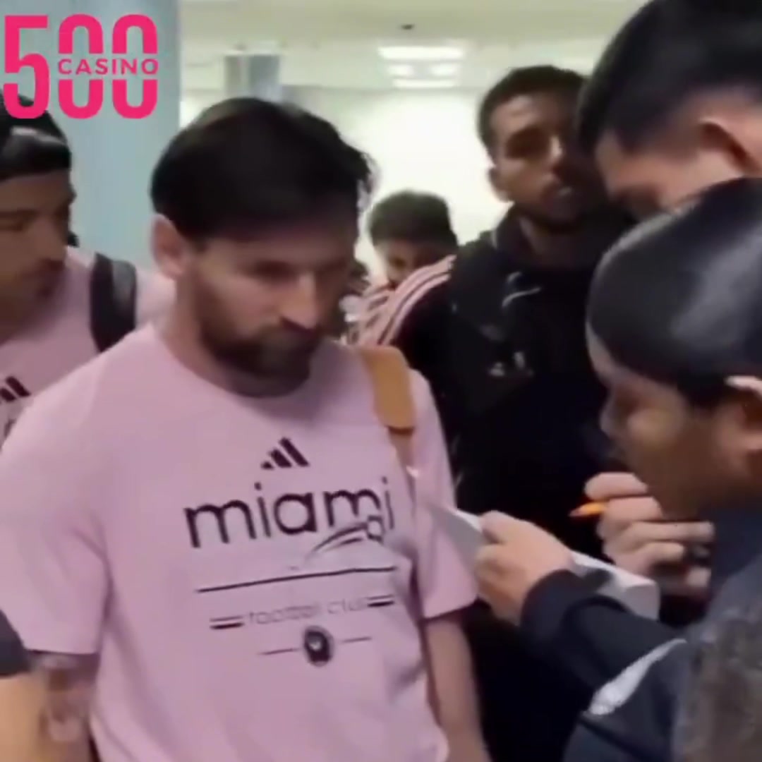 不敢相信还是真不认识警官很疑惑这是否真的是梅西