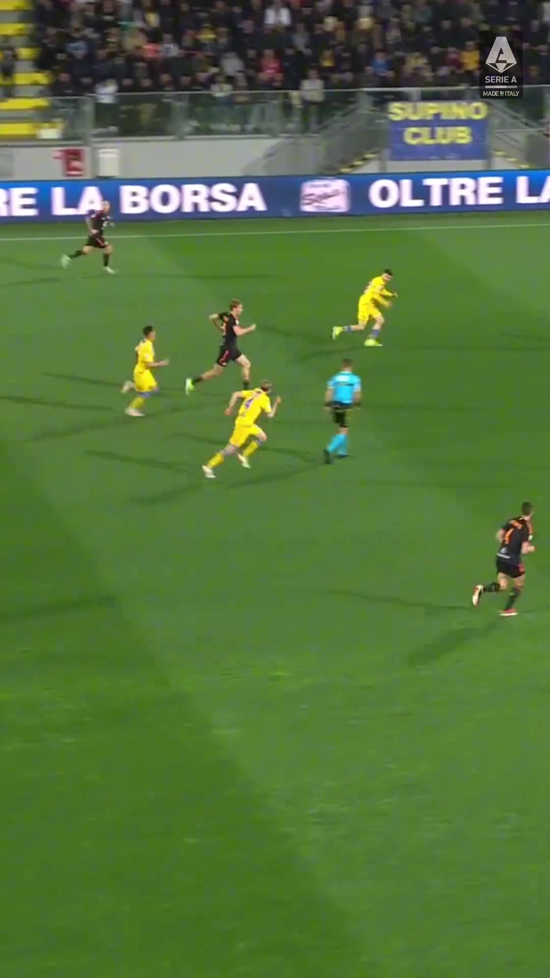 你跟我说这是中后卫怀森这球够不够惊艳