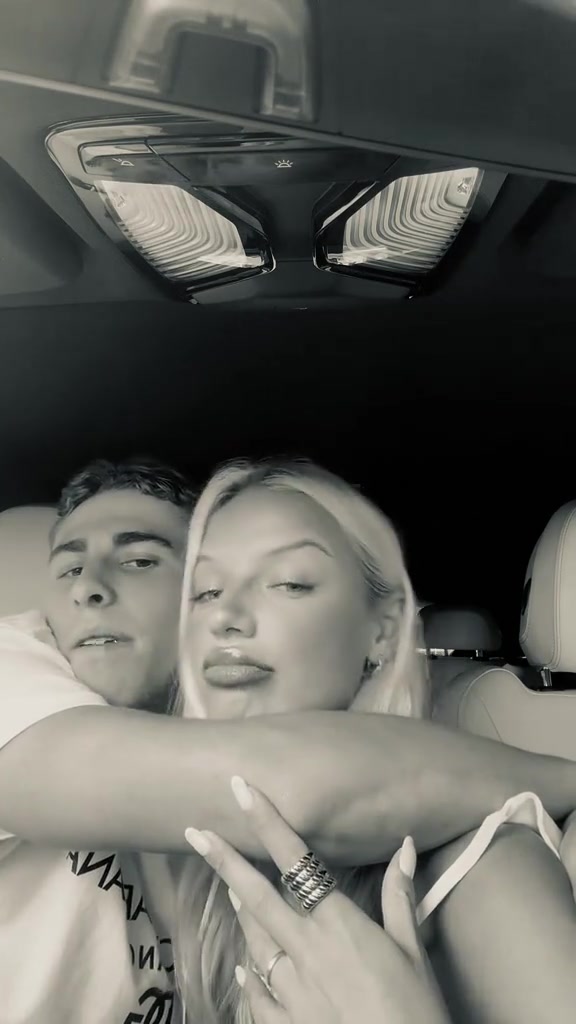 什么水平️费尔明与他的女朋友