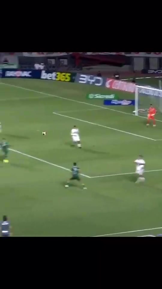 奥斯卡回归巴甲首战差点累死网友中超从来没看他这么喘