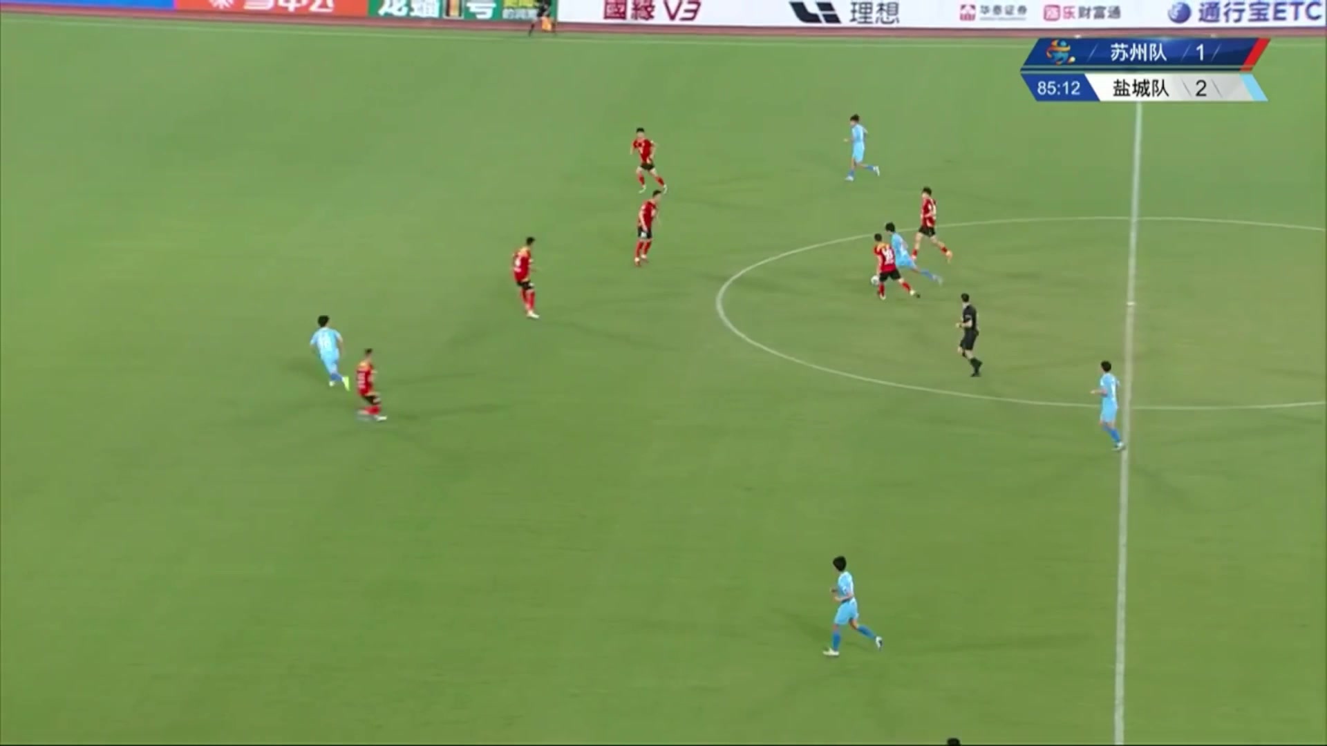 苏超又一名场面盐城队中圈吊射破门解说惊呼斯坦科维奇