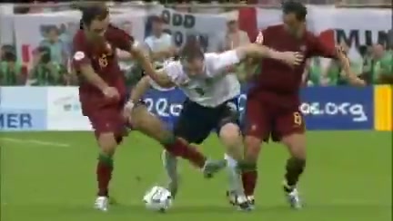 众多英格兰球迷的意难平鲁尼世界杯被罚下C罗迷之眨眼