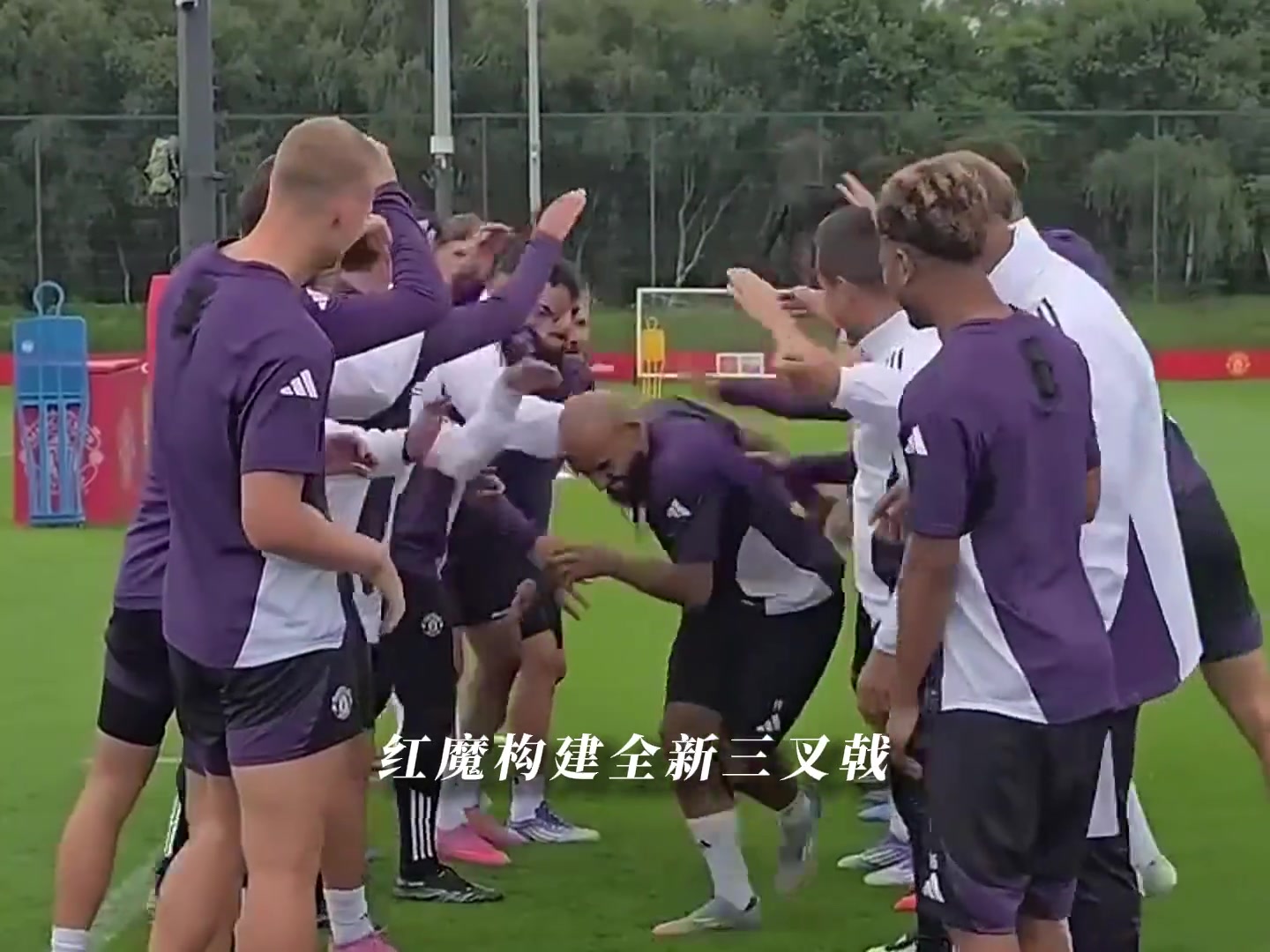 谁能防住这条锋线️曼联夏窗砸2.2亿构建全新三叉戟