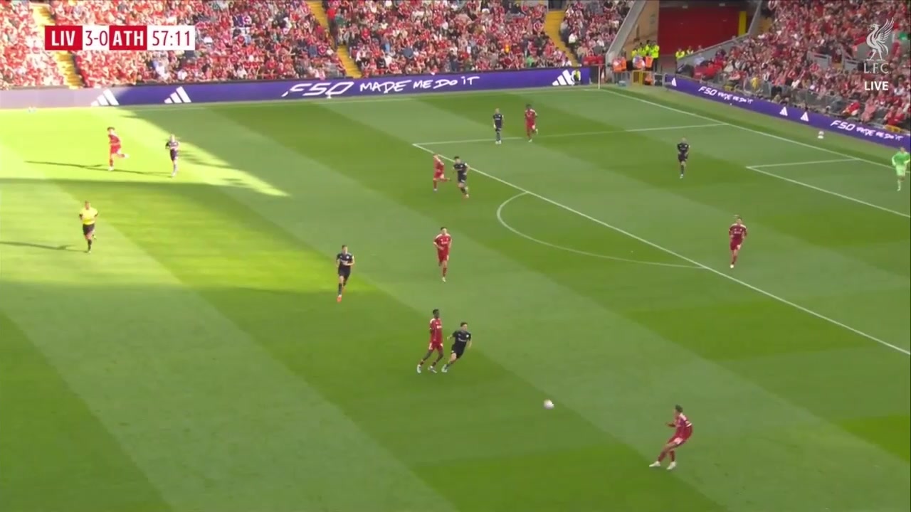 努涅斯禁区内送助攻埃利奥特爆射破门利物浦4-0领先毕尔巴鄂