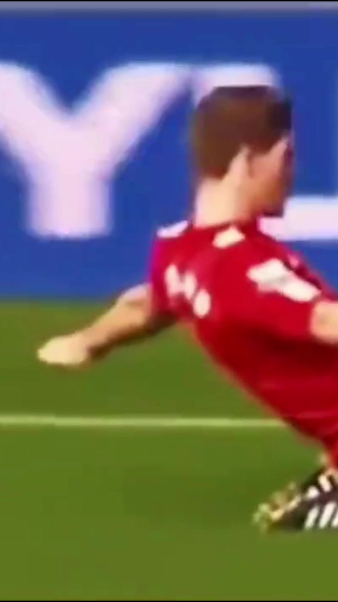 太阳报杰拉德21岁大女儿生娃他已经当上外公