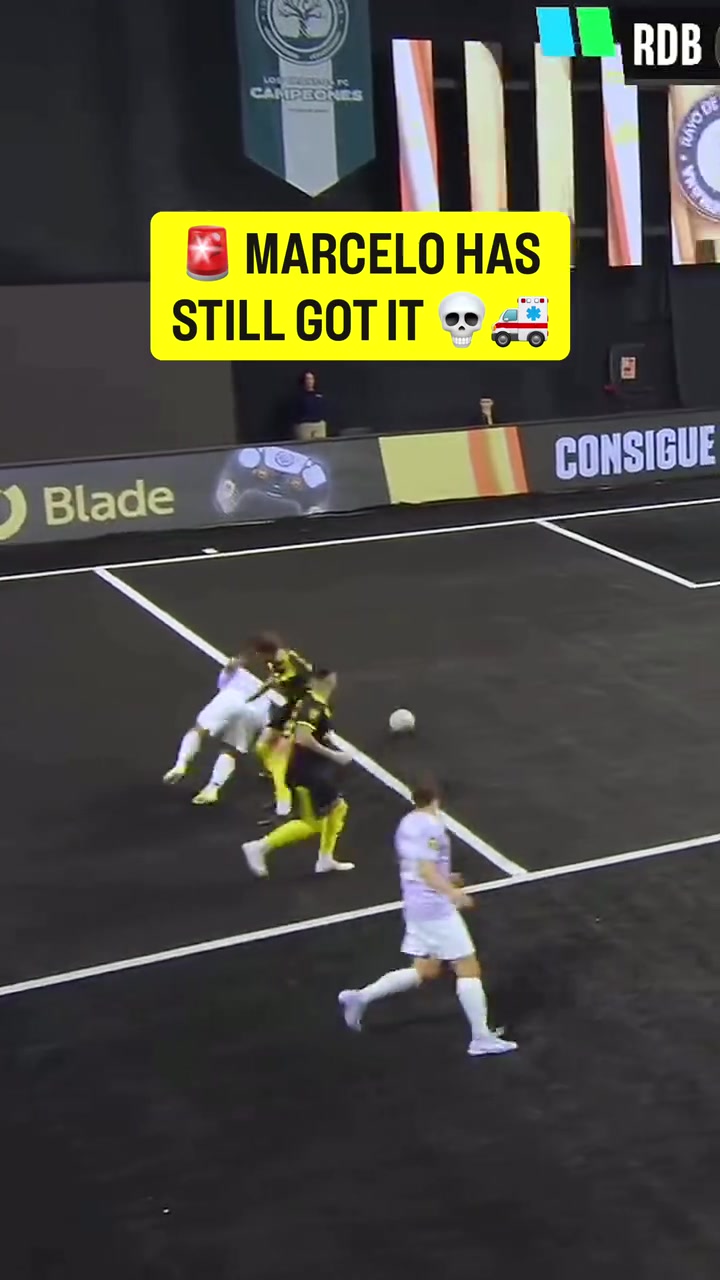 依然是那么风骚马塞洛此前室内球场的天秀操作